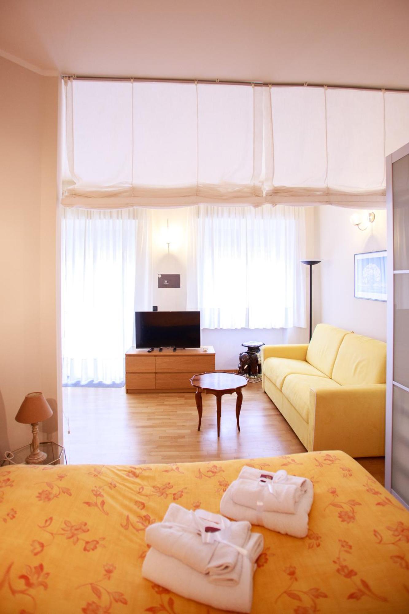 Apartamento Sofia House With Private Parking Génova Exterior foto