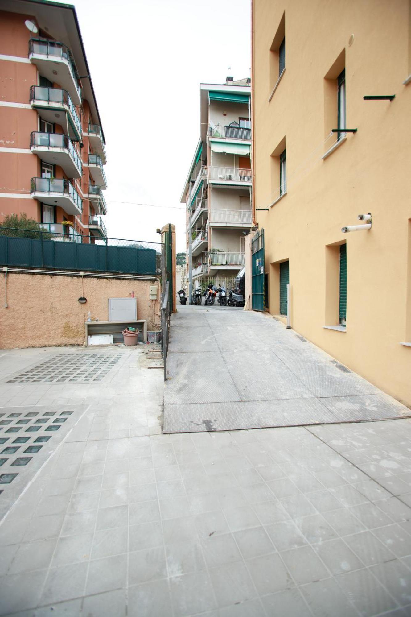 Apartamento Sofia House With Private Parking Génova Exterior foto